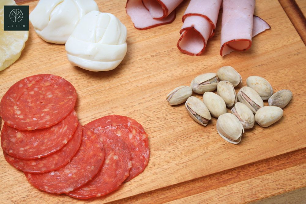 Tabla Raquette. ¡Destacada, de finos trazos!