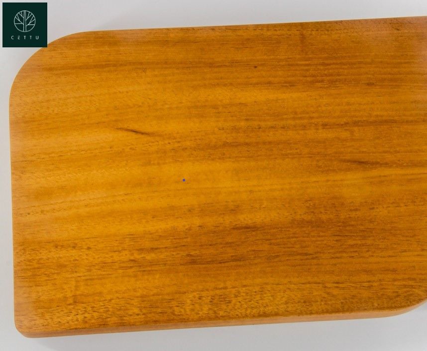 Tabla Pirineo. Fina madera de Caoba. Uso múltiple y reversible.