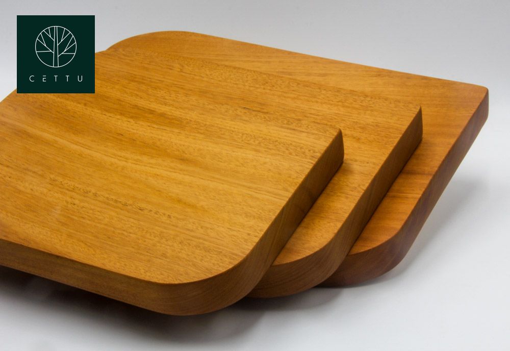 Set de 3 tablas Pirineo. Elaborada en madera de Caoba.