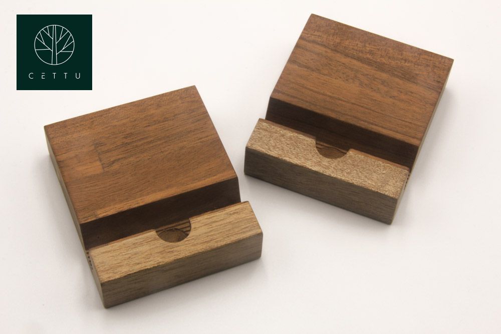 Juego de 2 bases para celular. ¡Elaborados en fina madera!